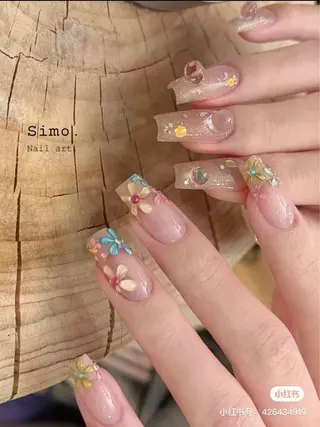 ネイル ネイルサロンキューティプティ所属・アワ ネイル池袋のネイルデザイン