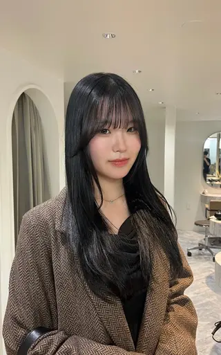 ロング カラー lomalia ayuのヘアスタイル