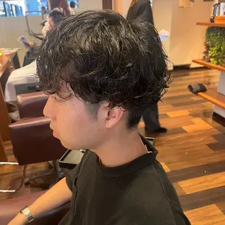 パーマ よしだ しおりのヘアスタイル