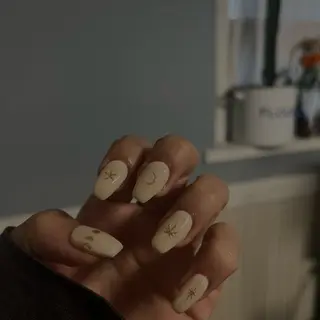 ネイル 爪塗屋 さんのネイルデザイン