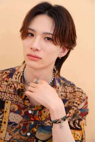 メンズ 毛流れフェザー スタイル🔹竹内凌のヘアスタイル