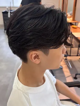 ショート パーマ メンズ MEN’S SALON Cyf 千葉所属・フェザーパーマ/ 韓国/橋本修杜のヘアスタイル