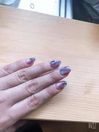 ミディアム ネイル 大田 美笛香のネイルデザイン