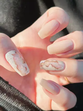 ネイル 大崎 奈々のネイルデザイン