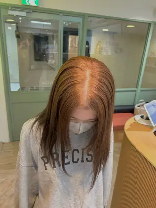 カラー ベージュ/ダブルカラ ー/新潟駅/青柳萌果のヘアスタイル