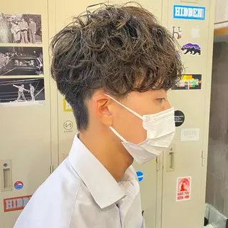 パーマ メンズ 比嘉 陽のヘアスタイル