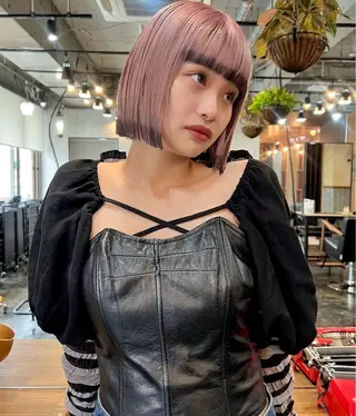 ショート ハイトーン/デザイン honokaのヘアスタイル