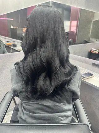 ロング カラー 艶髪ハイトーン特化 梅田美容室SLYのヘアスタイル