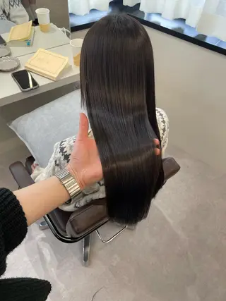 ロング 髪質改善、縮毛矯正 酸性縮毛矯正のヘアスタイル