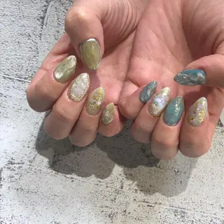 ネイル crestnail所属・小林 束紗のネイルデザイン