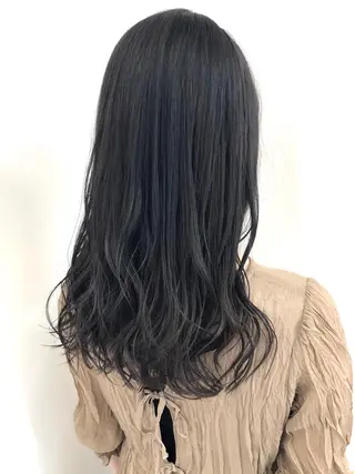 セミロング カラー OFF YUYAのヘアスタイル