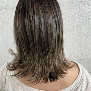 ミディアム 透明感カラー 金村真子のヘアスタイル