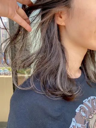 ミディアム カラー irwi/イルウィ所属・miku🎀門前仲町 ブリーチ・レイヤーのヘアスタイル