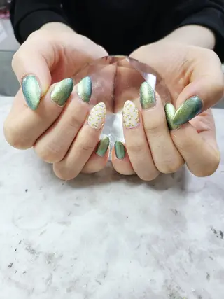 ネイル Jewelry&Nail ecxia所属・矢野 美希のネイルデザイン