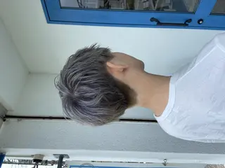 カラー セミロング corazon ブリーチのヘアスタイル