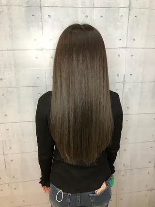 ロング カラー 金沢 広美のヘアスタイル