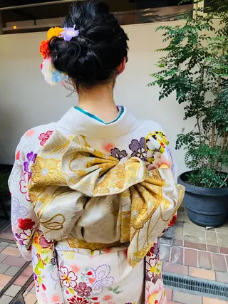 ヘアアレンジ i MA ヘアスタジオ所属・勝野 麻美のヘアスタイル