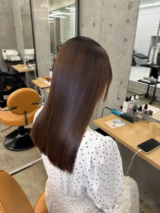 セミロング 髪質改善×縮毛矯正× 艶カラー 吉原和磨のヘアスタイル