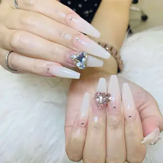 ネイル ANH NAIL ゴテゴテ専門店💎のネイルデザイン