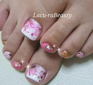 ネイル 小顔と腸の専門店 ラクーラビューティのエステ・リラクイメージ