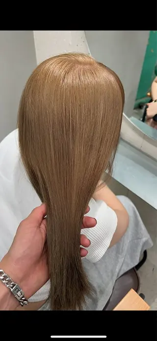 セミロング カラー 近藤 乃紀のヘアスタイル