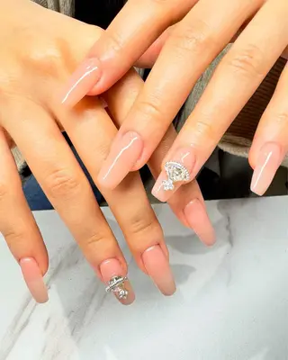 ネイル ATULA Nail 💅チップ長さだしのネイルデザイン