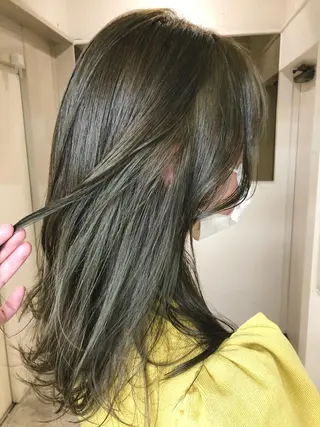 ミディアム EIGHT 船橋のヘアスタイル