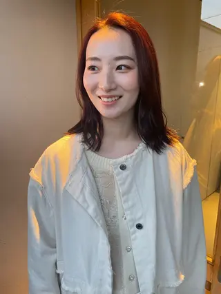 ミディアム Urasaki Miyuのヘアスタイル