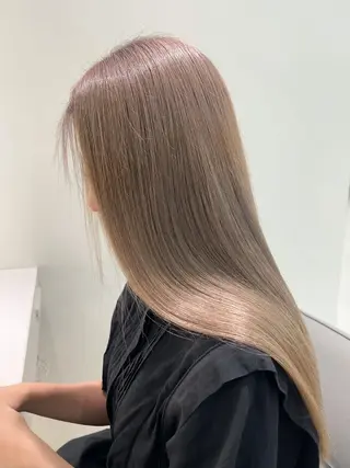 ロング カラー 透明感カラー特化型 NAOKIのヘアスタイル