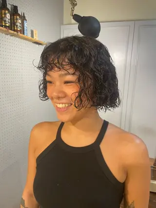 ミディアム パーマ 🤩噂のMr.髪ポジ ティブ®️yu🤩のヘアスタイル