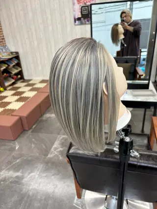 ショート カラー ギャルの革命児 秀斗のヘアスタイル