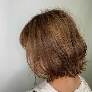 ショート 川田流輝 艶髪カラー/髪質改善のヘアスタイル