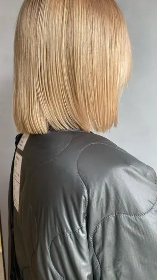 ミディアム カラー 🪐SOURCE 塚口　シマブクロ🪐のヘアスタイル