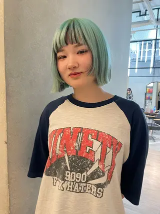 カラー 🎀ボブ+ハイトーン シュカ👶🏻のヘアスタイル