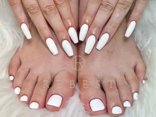 ネイル ❤️💛REBEST 付け放題Nailのネイルデザイン