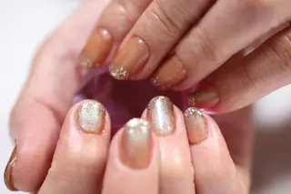 ネイル ママリンド　志村坂上店所属・しみ えんのネイルデザイン