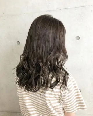 セミロング カラー nagisa /縮毛矯正のヘアスタイル
