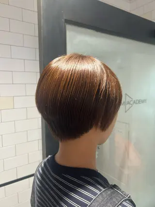 ショート カラー IT by ALBUM立川のヘアスタイル