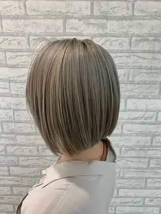 ショート カラー デザインカラー、艶髪 大塚　耕平のヘアスタイル