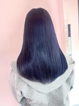 ロング カラー ヘアアレンジ 艶髪 🦋CON🦋のヘアスタイル