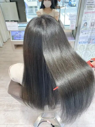 ロング 鯉谷　僚 【本物の髪質改善】のヘアスタイル