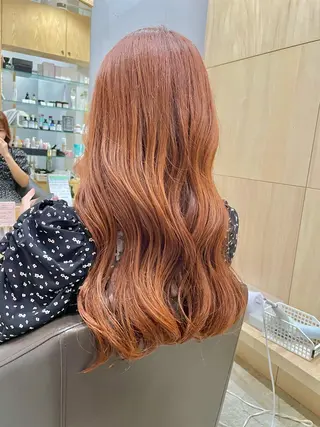 ロング カラー miloc那覇 MIKUのヘアスタイル