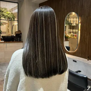 セミロング カラー HAVANA MIZUKIのヘアスタイル