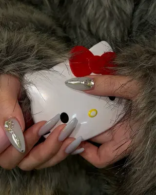 ネイル Nes.Nail所属・Miyagi Asamiのネイルデザイン