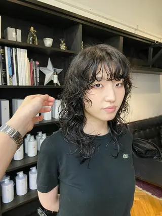 ミディアム カラー パーマ オバタ コトのヘアスタイル