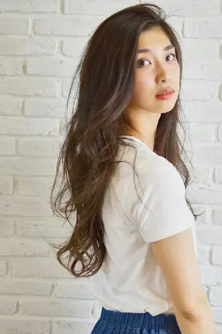 ロング カラー NEWI京橋 *satokoのヘアスタイル