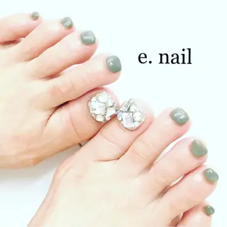 ネイル e.nail所属・和賀井 恵理のネイルデザイン