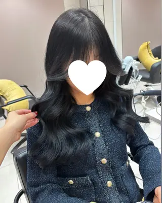 セミロング ヘアアレンジ 透明感カラー / レイヤー/ mamiのヘアスタイル