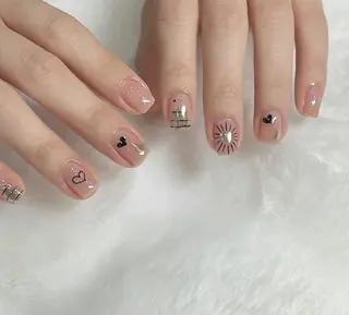 ネイル Rosella Nail Salonのネイルデザイン
