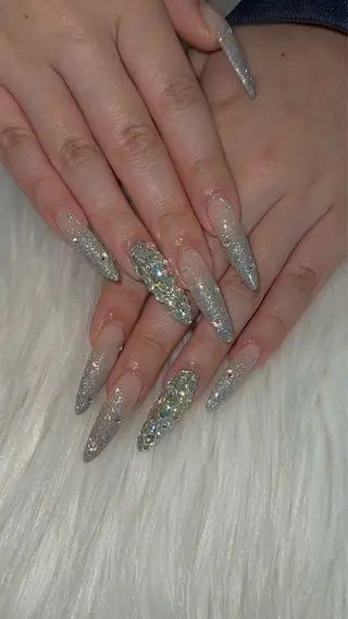 ネイル 黒川 実祐のネイルデザイン